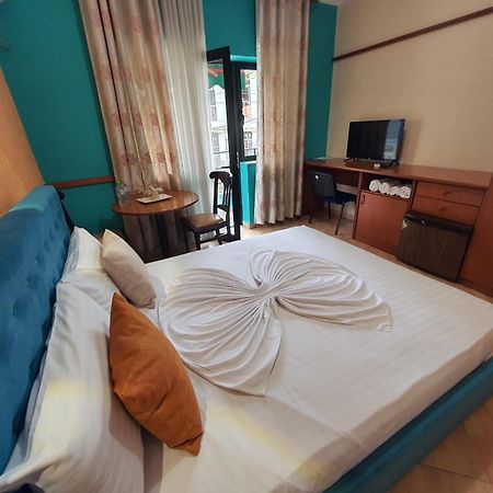 Quick Stop Hotel Tirana Bagian luar foto