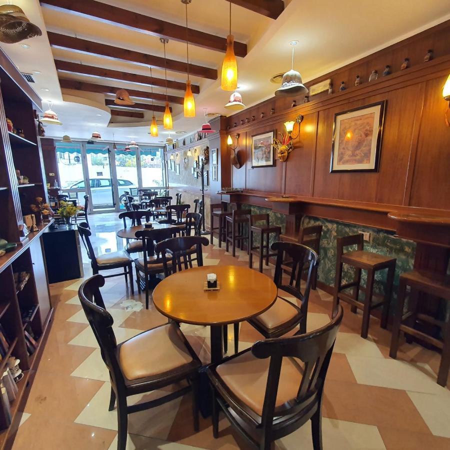 Quick Stop Hotel Tirana Bagian luar foto