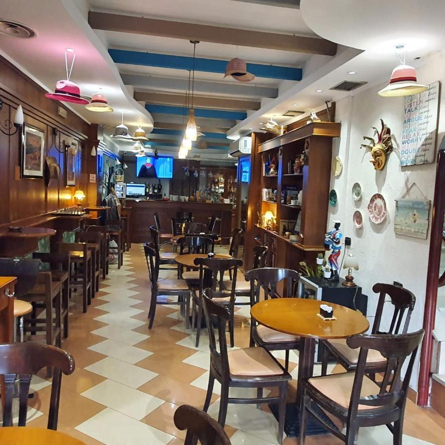 Quick Stop Hotel Tirana Bagian luar foto