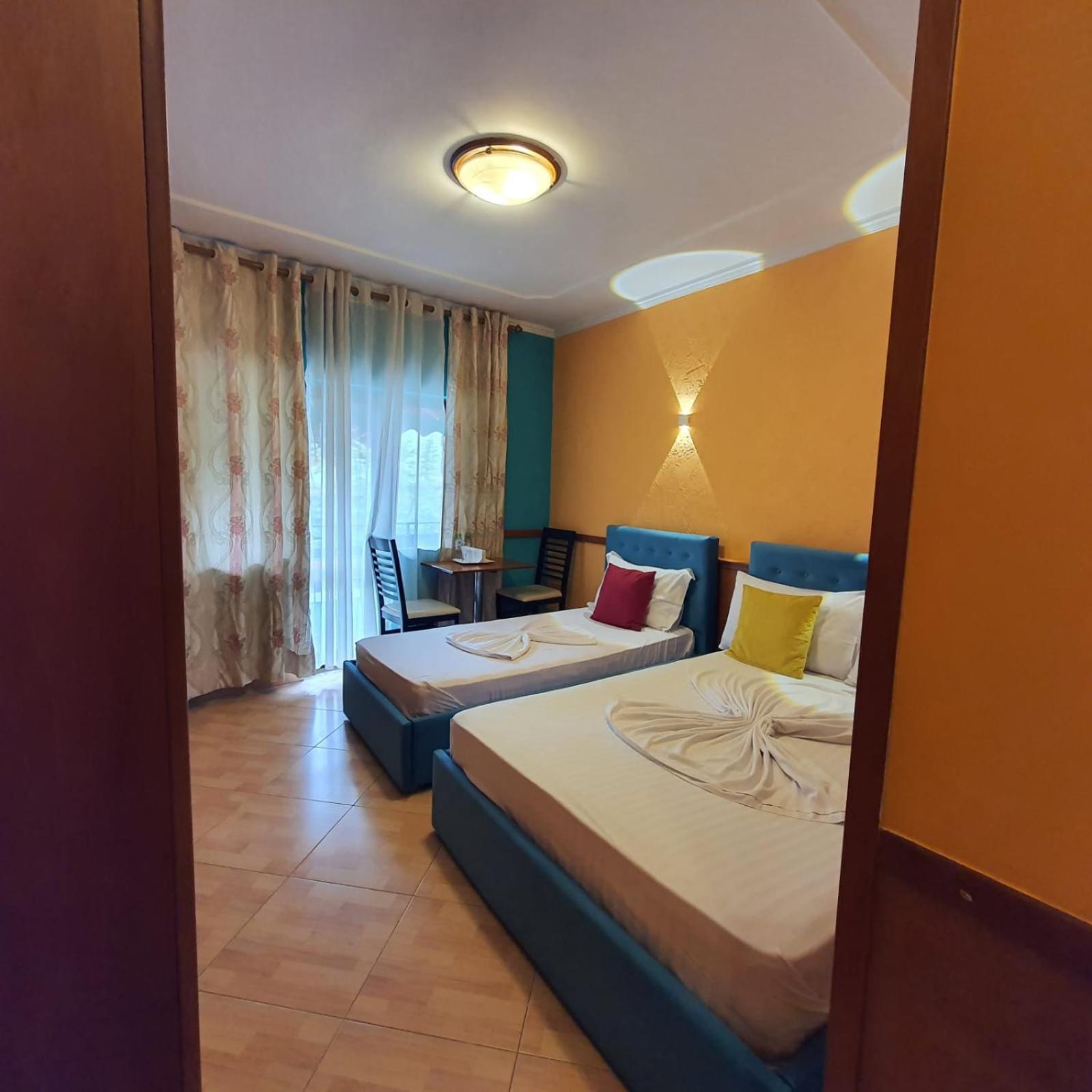 Quick Stop Hotel Tirana Bagian luar foto