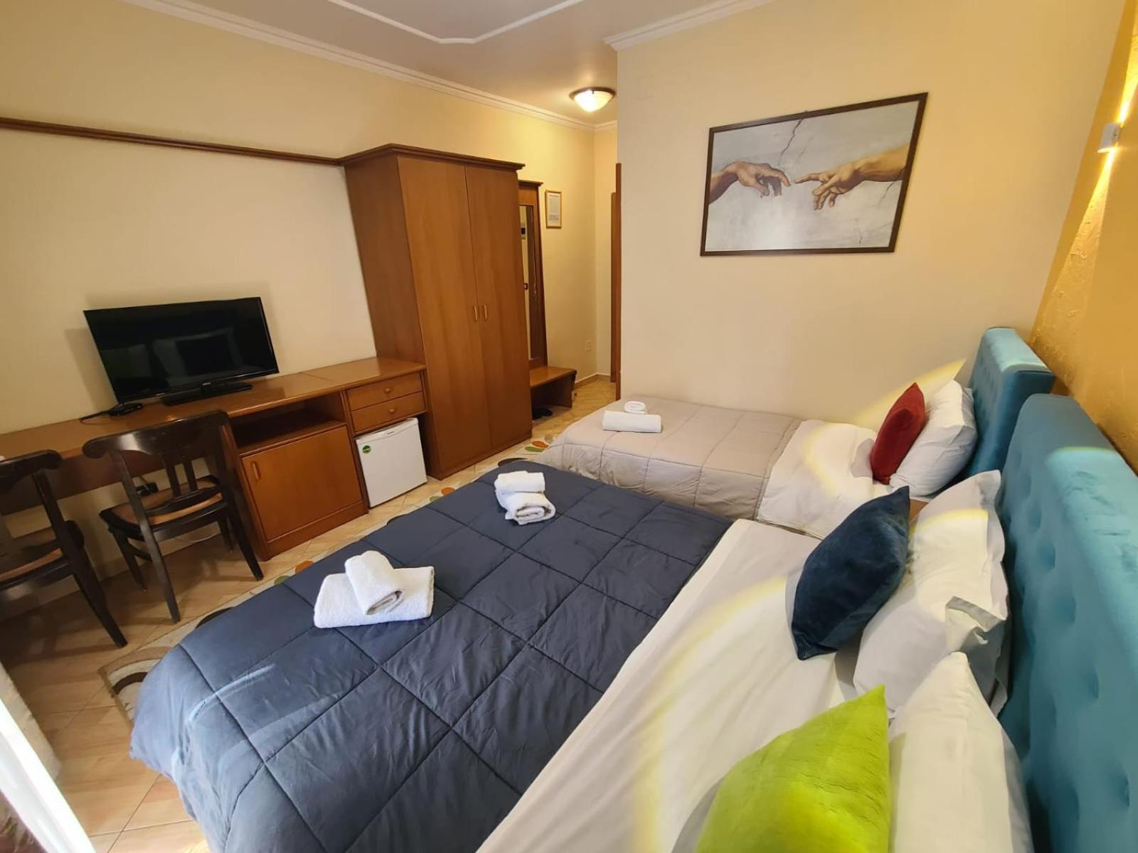 Quick Stop Hotel Tirana Bagian luar foto