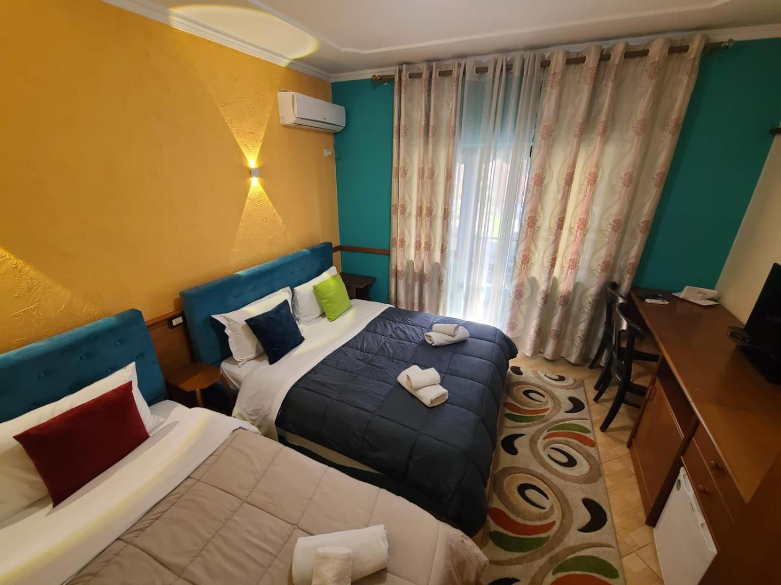 Quick Stop Hotel Tirana Bagian luar foto