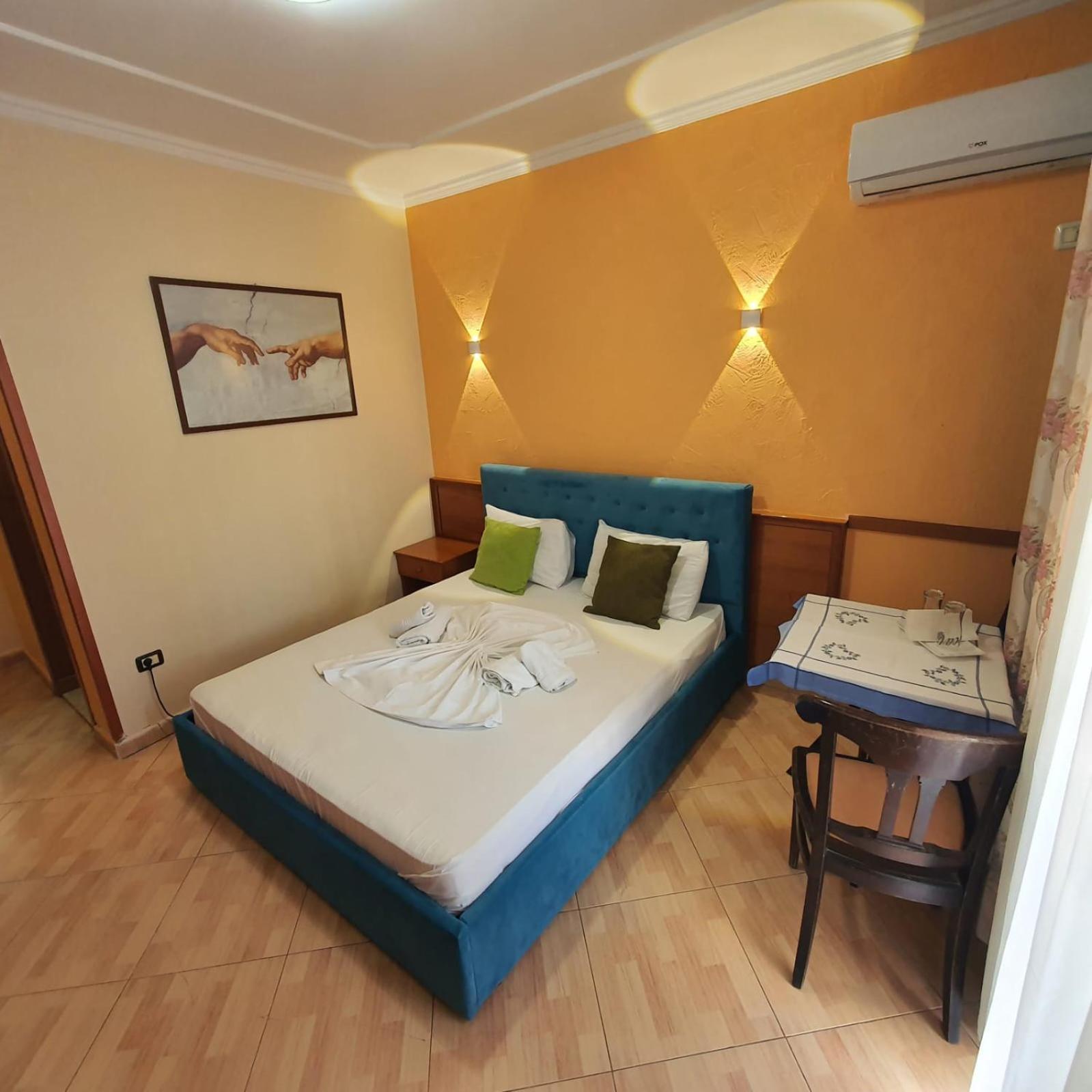 Quick Stop Hotel Tirana Bagian luar foto